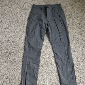 Old Navy Men’s slim fit Gray Pants, size 28 x 32
